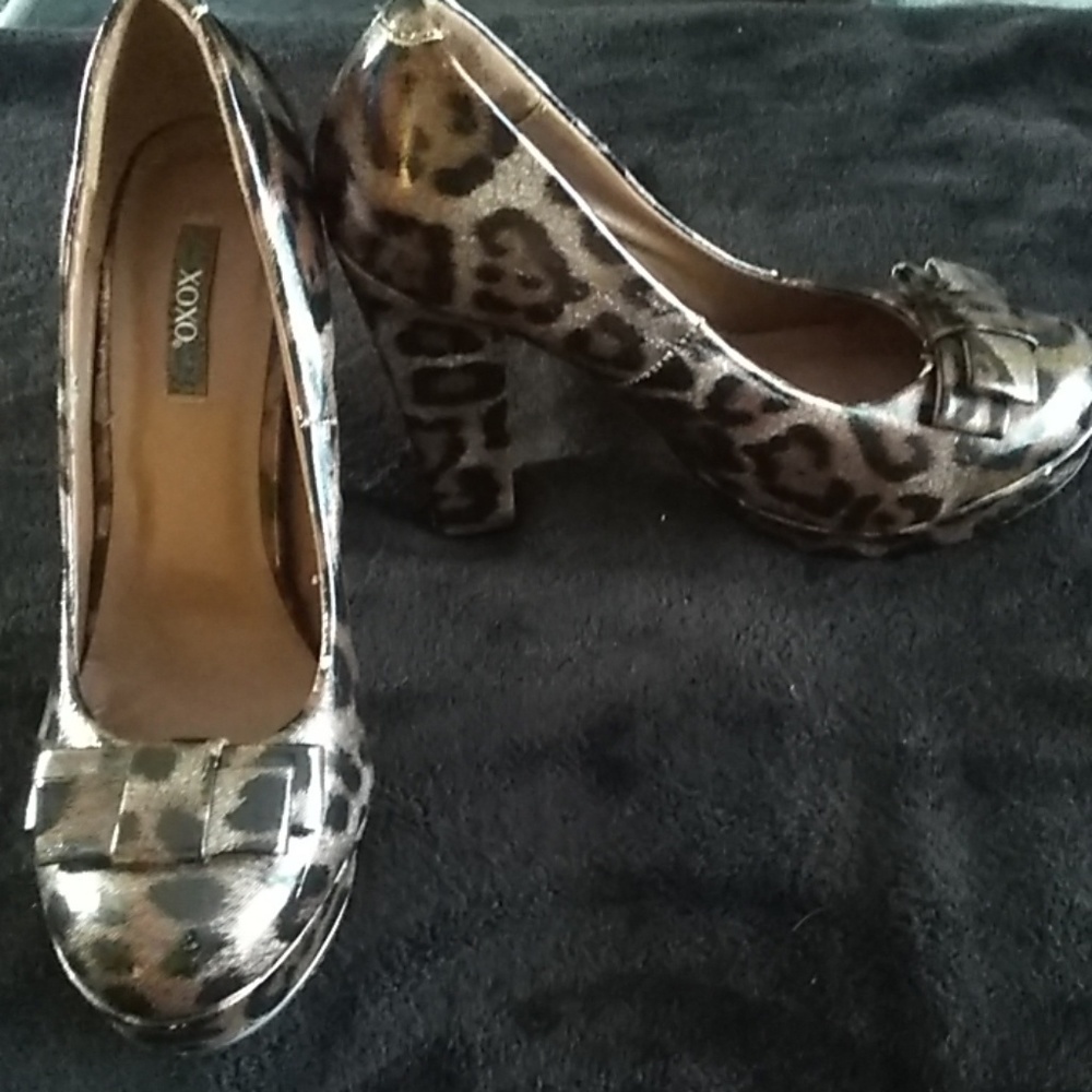 Shoes - Picture 2 of 2